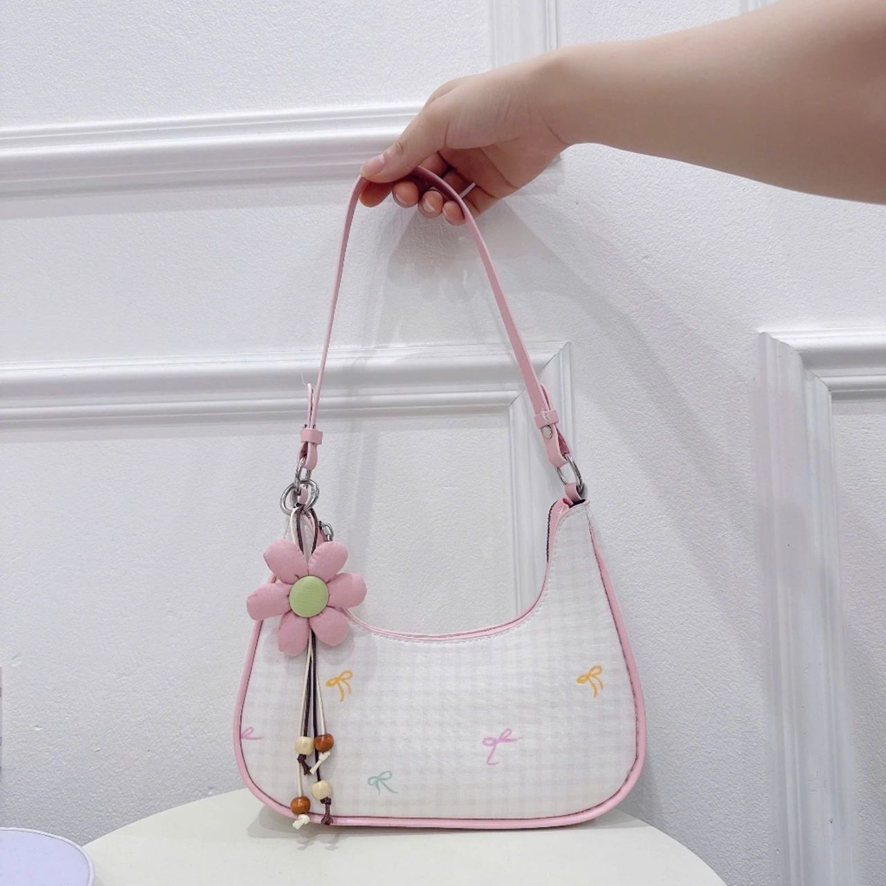 Túi Xách Nữ Cunbag Đeo Vai Caro Nhỏ Đính Hoa Vải Phong Cách Hàn Quốc Khóa Kéo Tiện Lợi CUN207